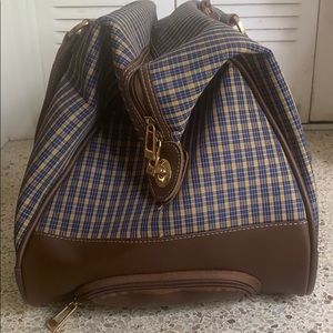 London Fog perfect carry on